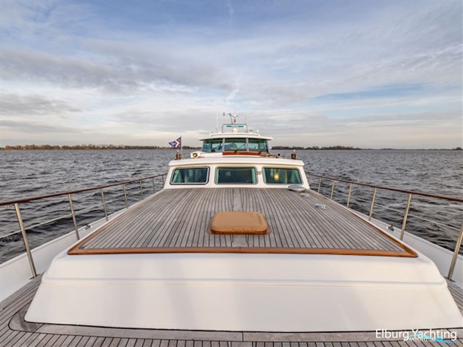 Super van Craft 18.60 - Vast Stuurhuis 