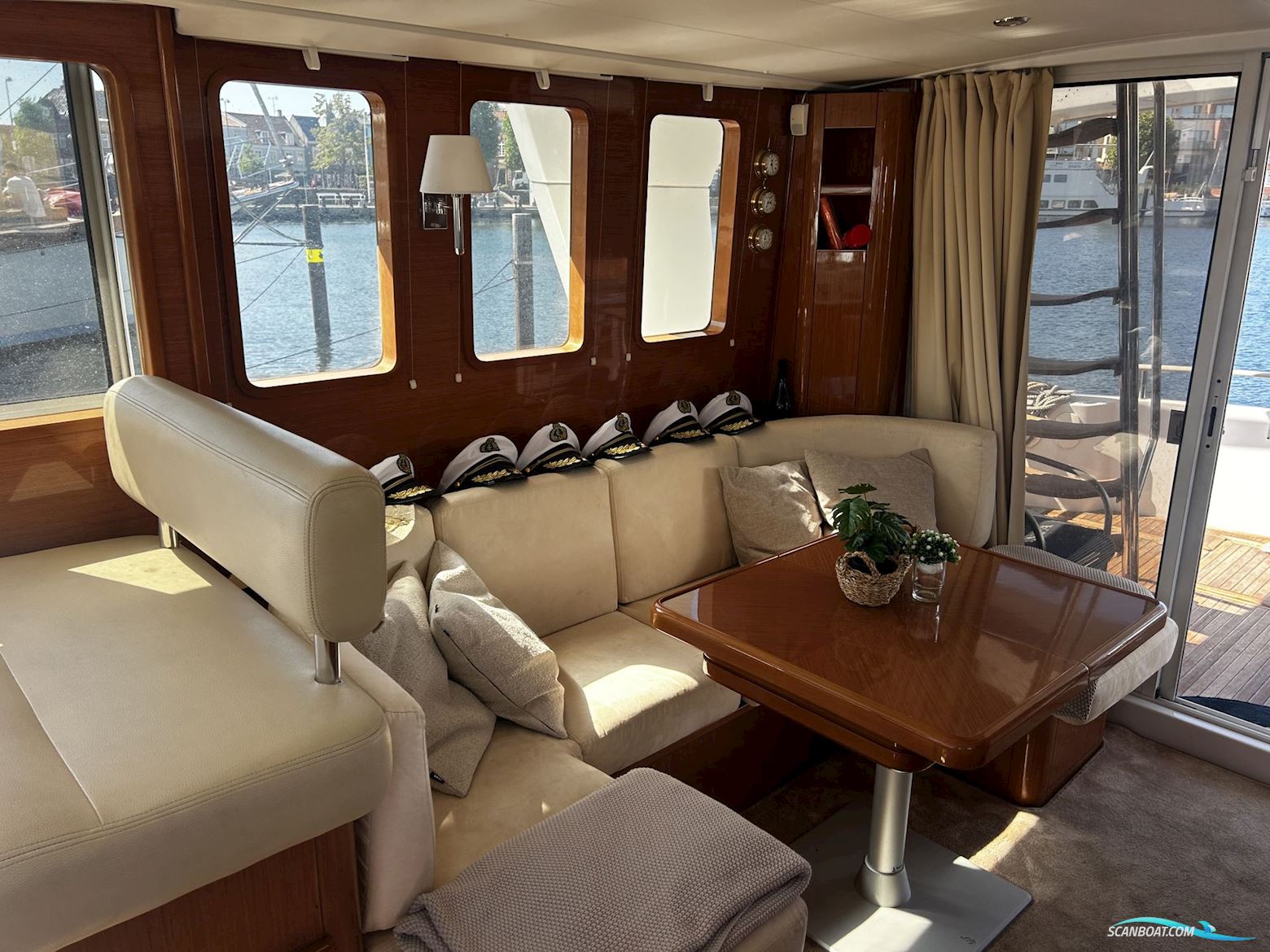 swift Trawler 42