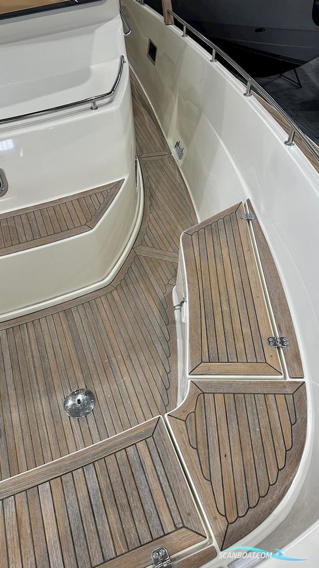 Targa 44
