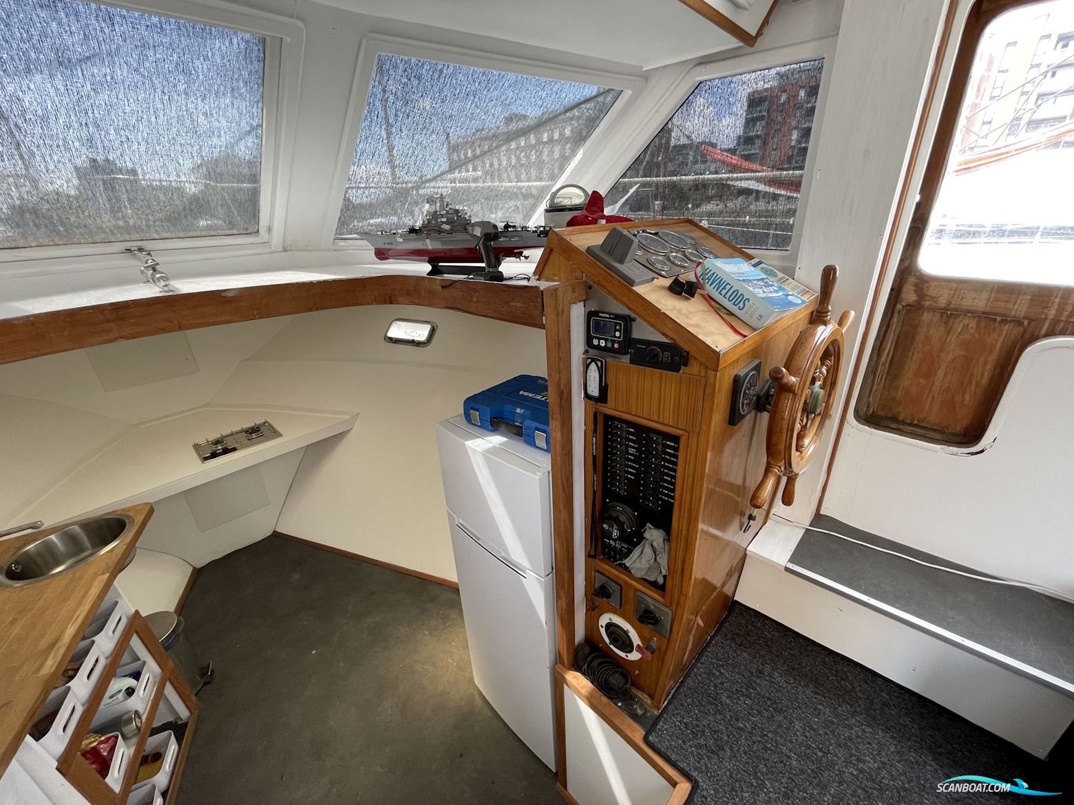 Tarquin Trader 41
