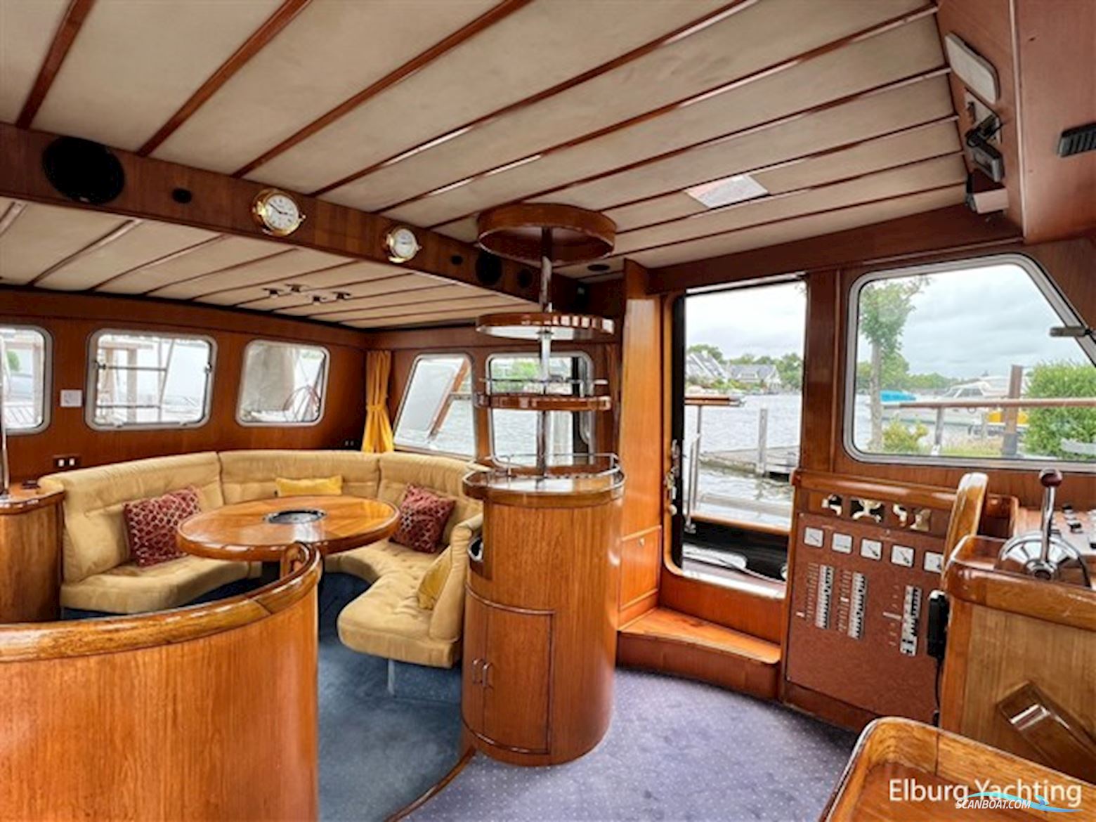 Tayana Trawler  - Pieter Beeldsnijder