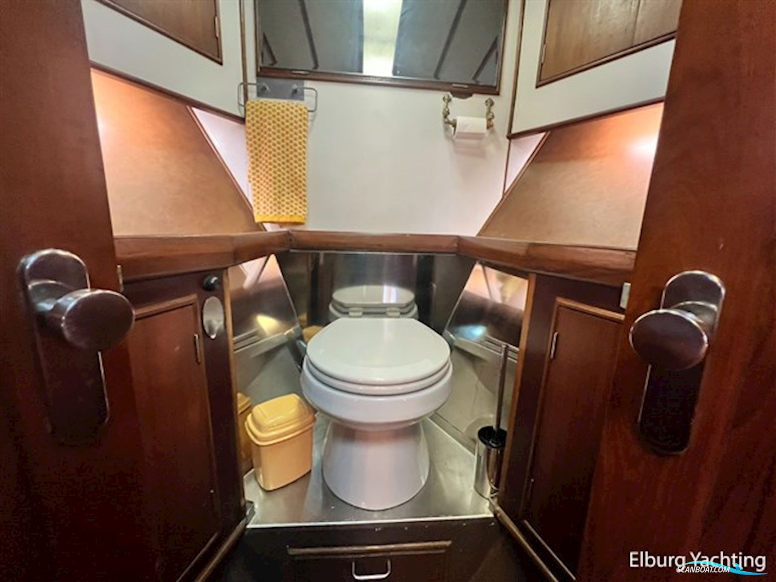 Tayana Trawler  - Pieter Beeldsnijder
