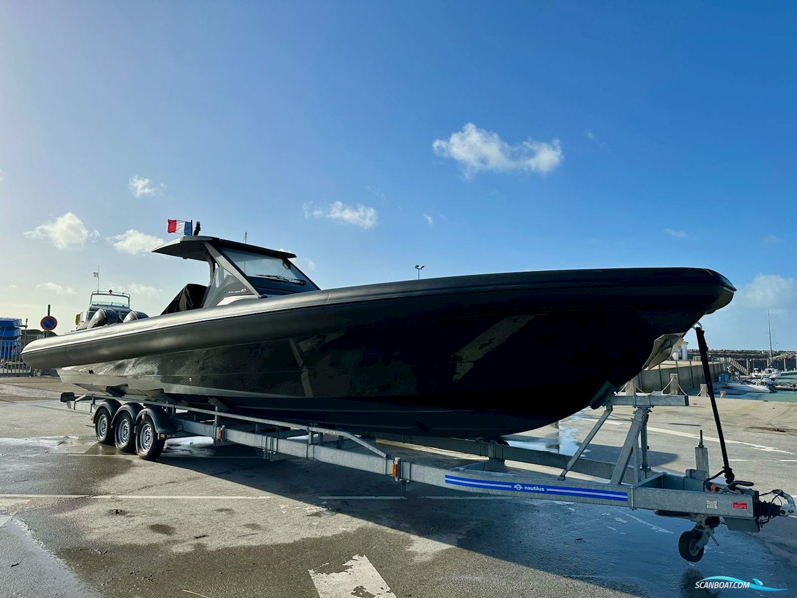 Technohull Explorer 40s