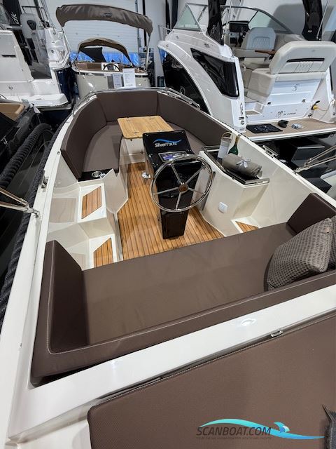 Tender Silveryacht 655 Nedsat