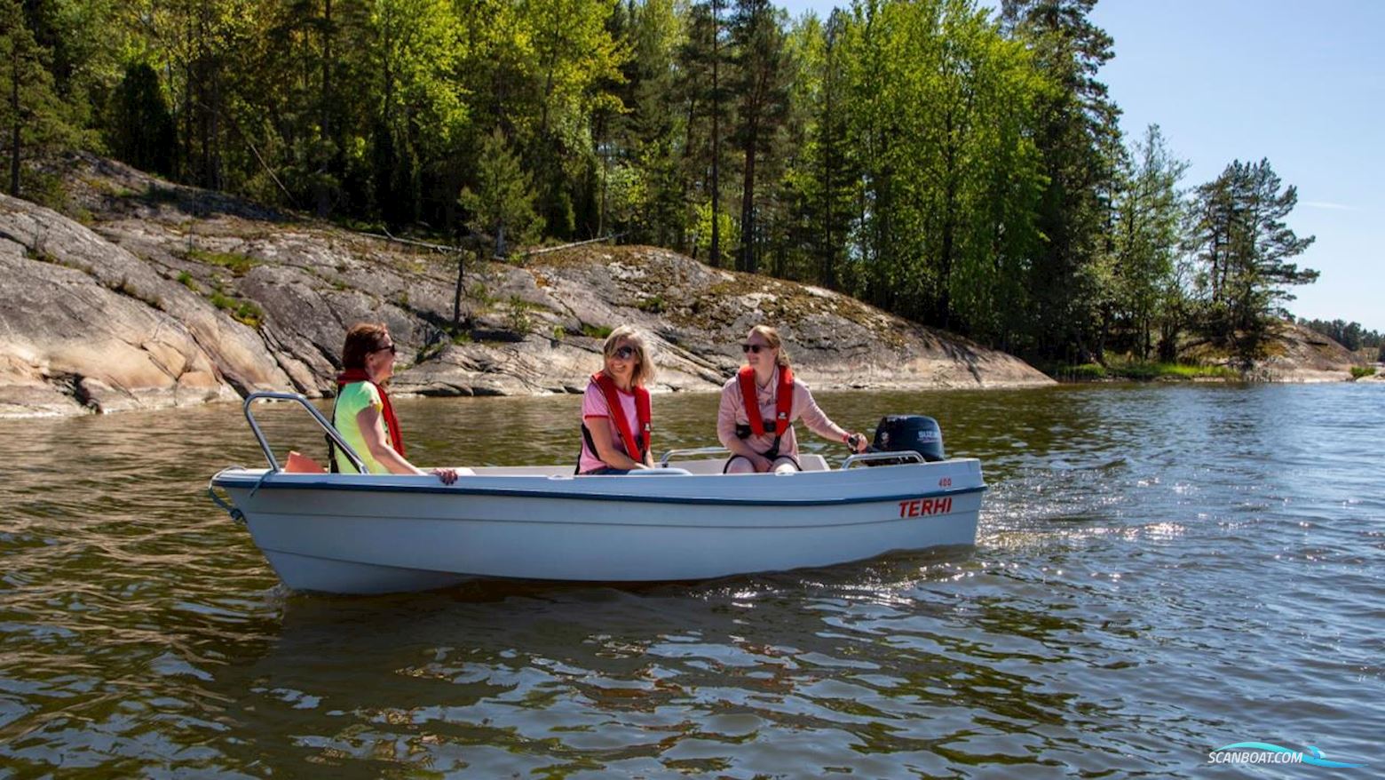 Terhi 400 Motorboot 2022, mit Mercury motor, Sweden