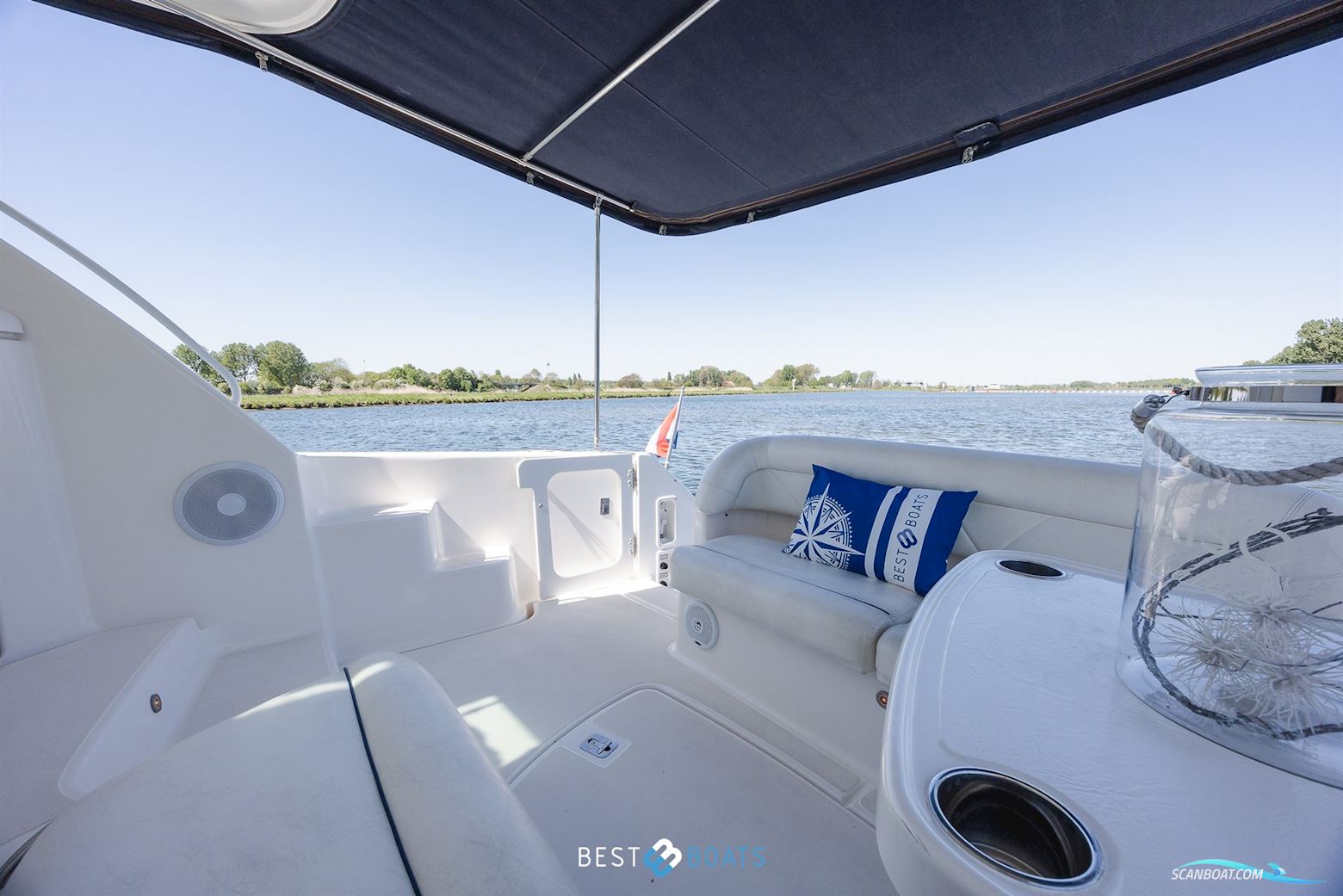 Tiara Yachts 4300 Sovran