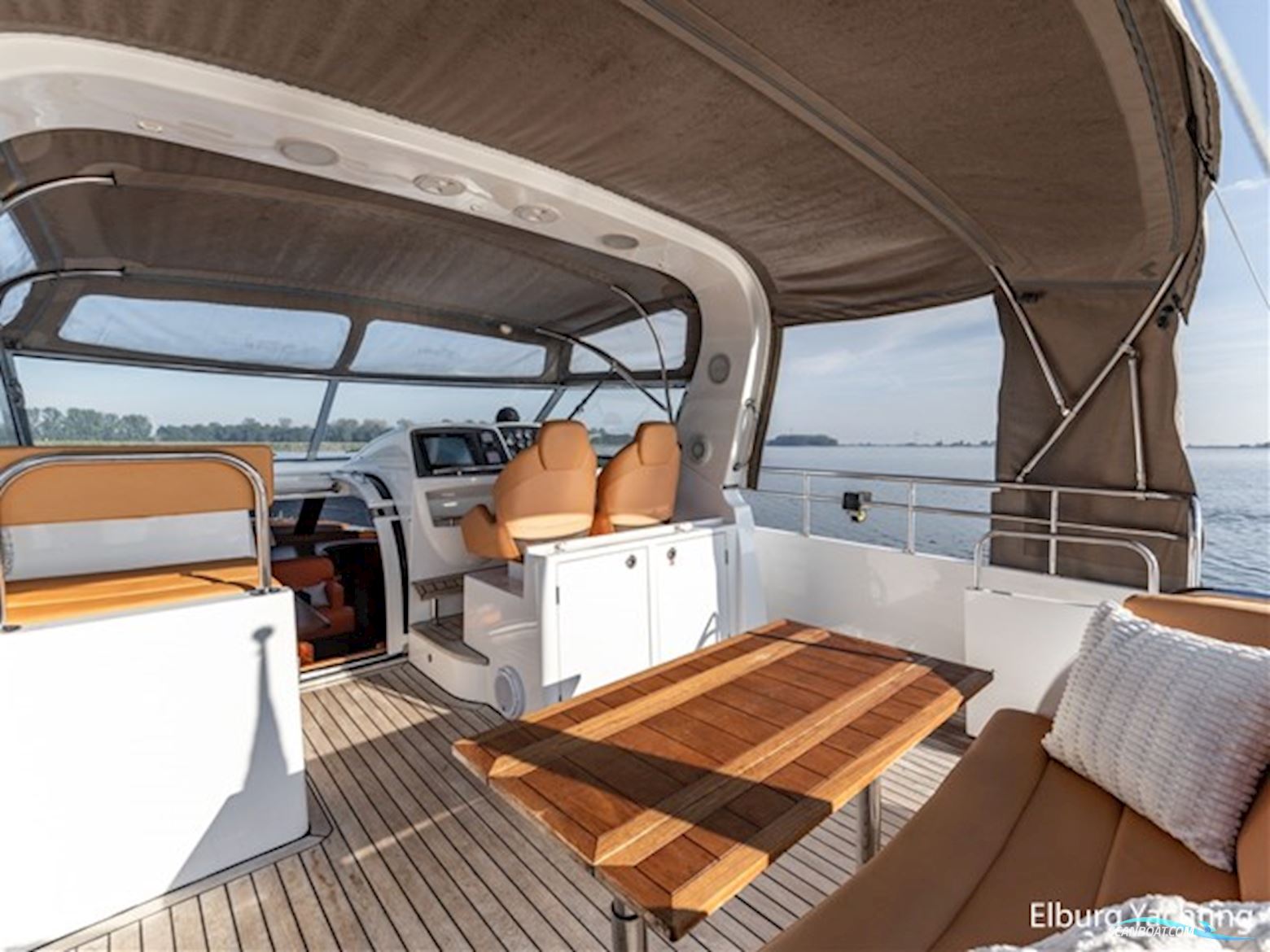 Trader 42 - Cabrio