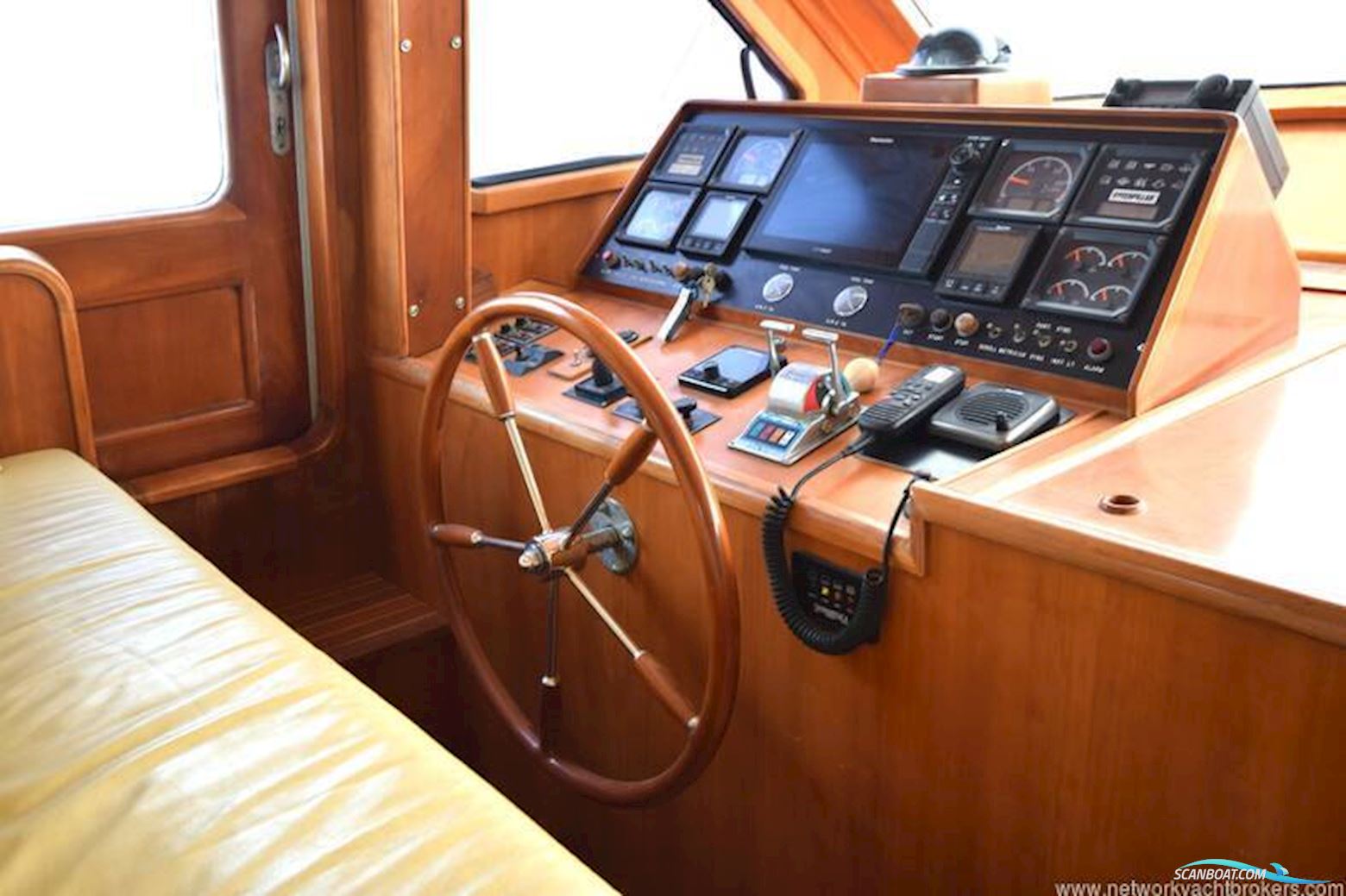 Trader Sunliner 625