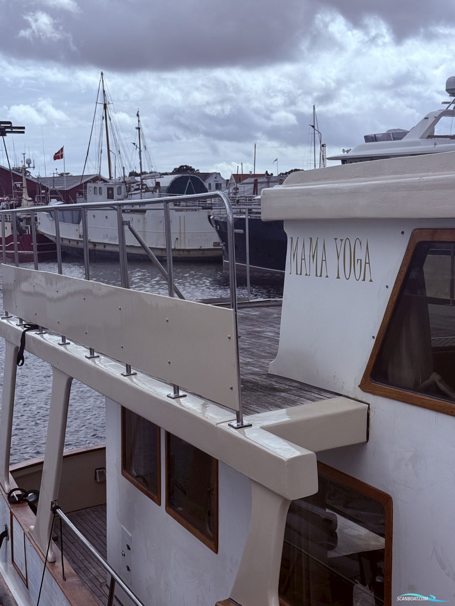 Trawler Blue Ocean 50 med bådplads i Gilleleje.