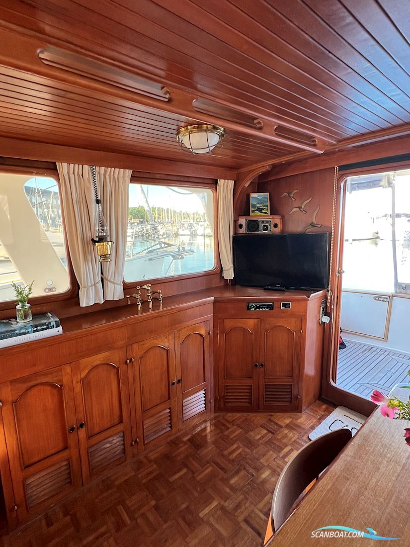 Trawler Sedan 41 Europe