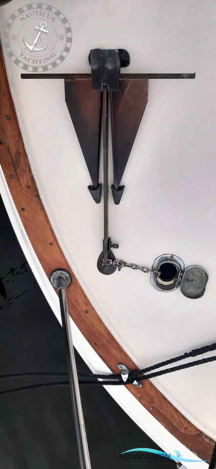 Trojan Yacht 25 Express