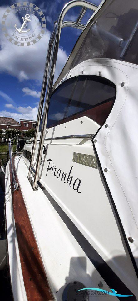 Trojan Yacht 25 Express