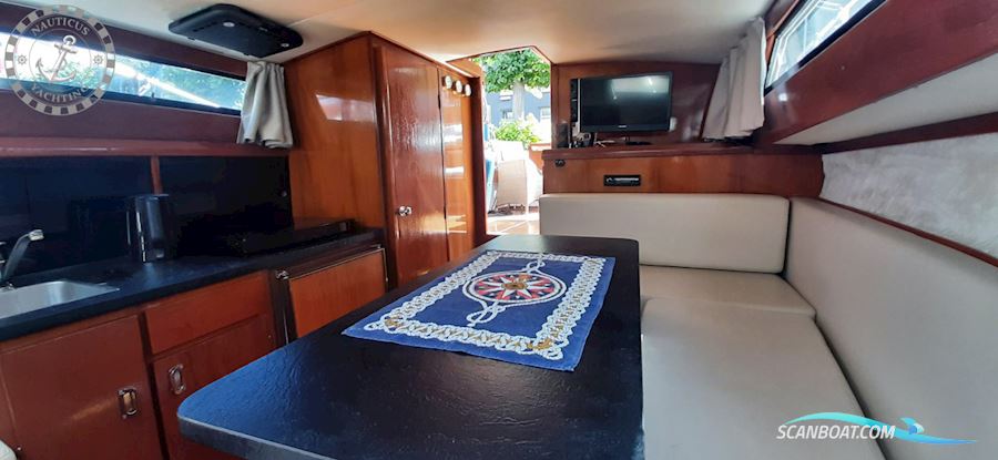 Trojan Yacht 25 Express