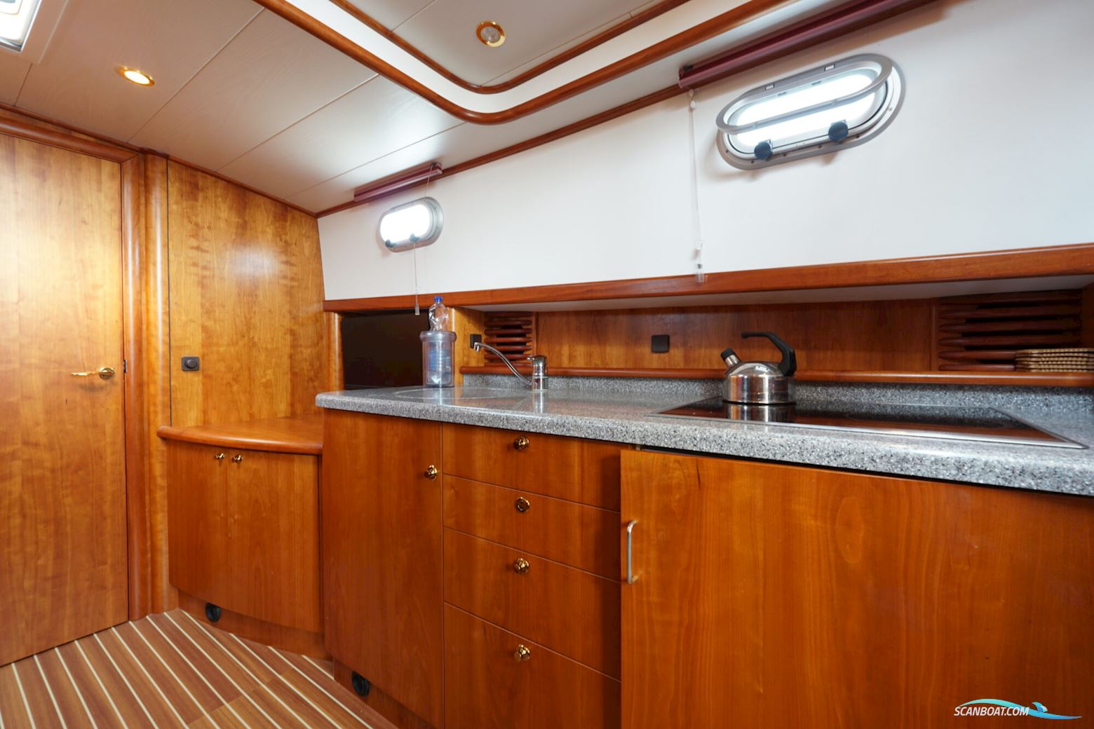 Tryvia 1100 OK Cabrio Spiegeldeur