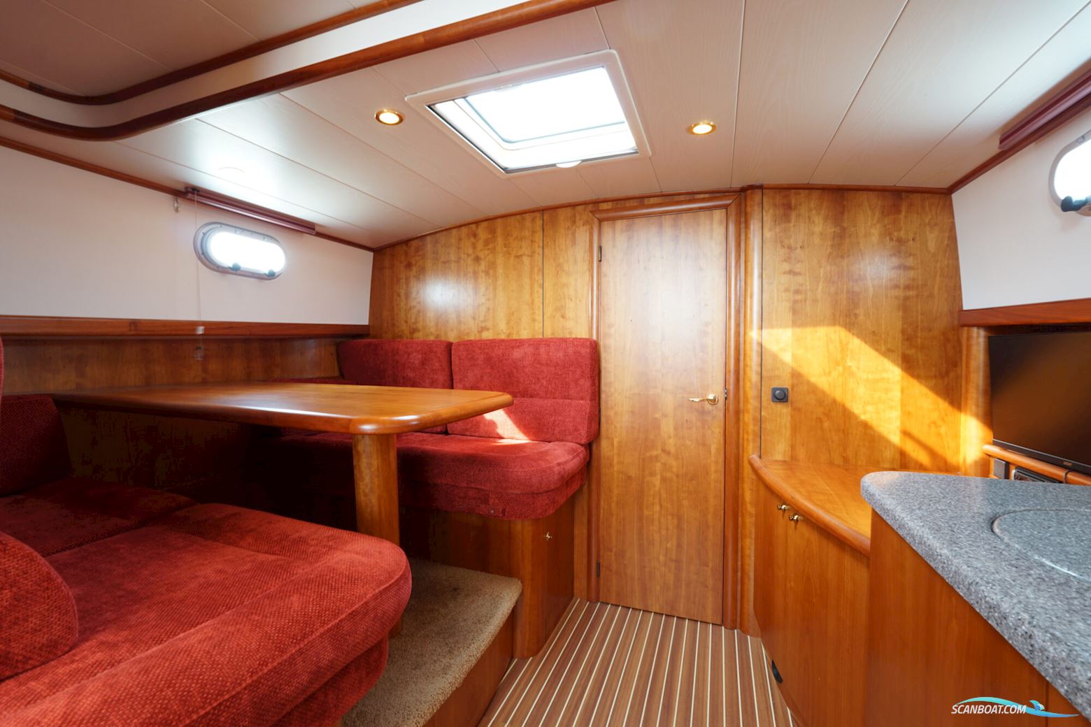 Tryvia 1100 OK Cabrio Spiegeldeur