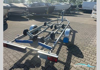 TTh Itrailer 1050 Multiroller Motorboot 2024, Niederlande