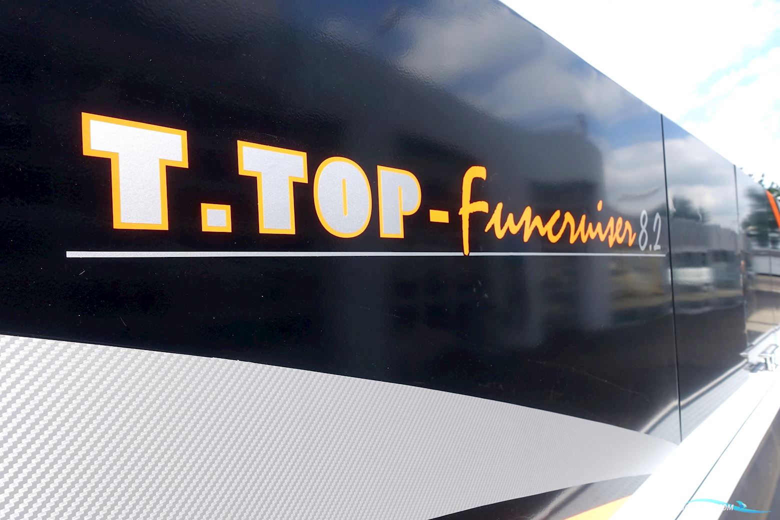 T.Top Funcruiser 8.2 Verado 300 Pontoonboot
