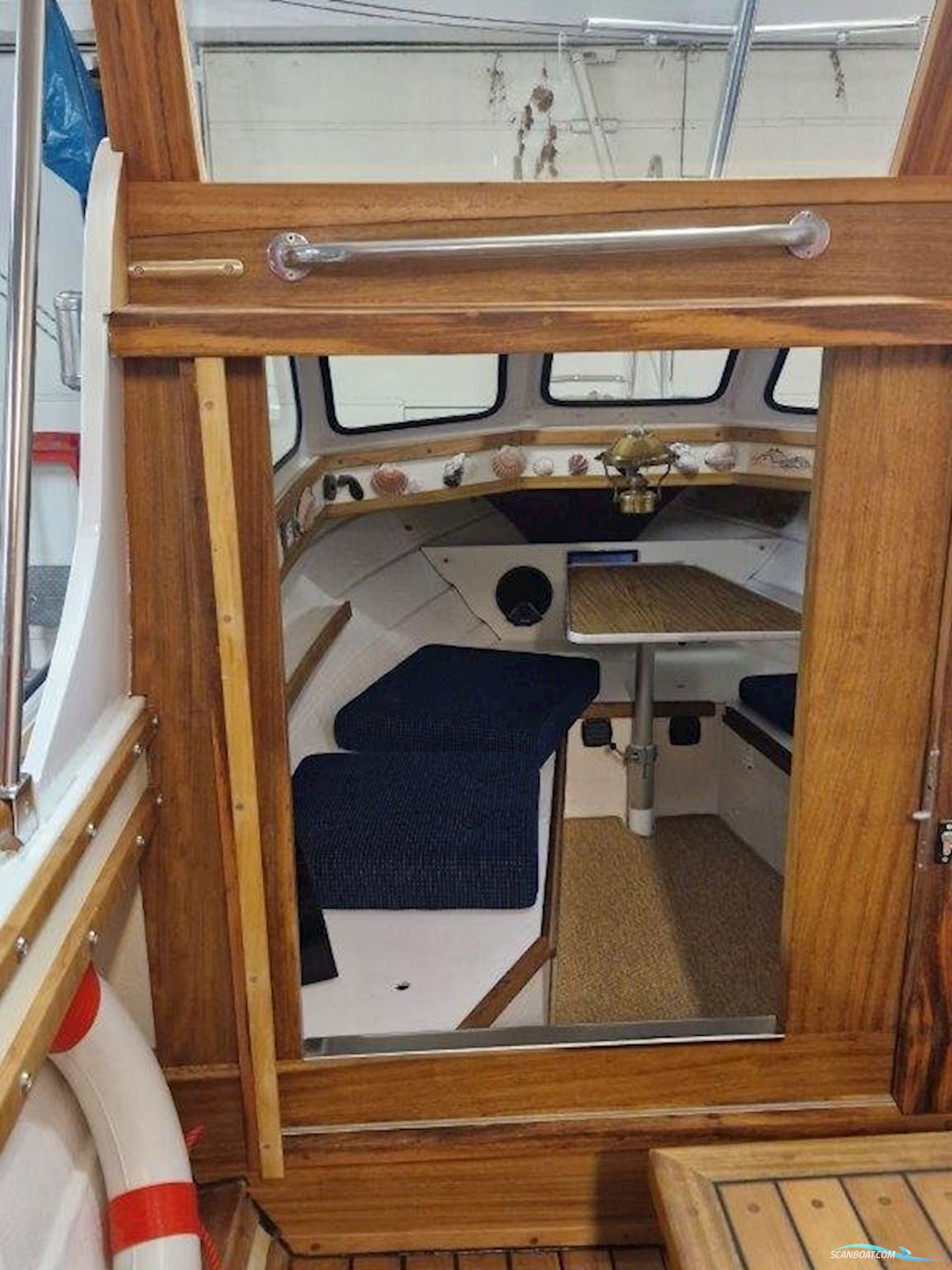 Tucker Boot Tucker Boat