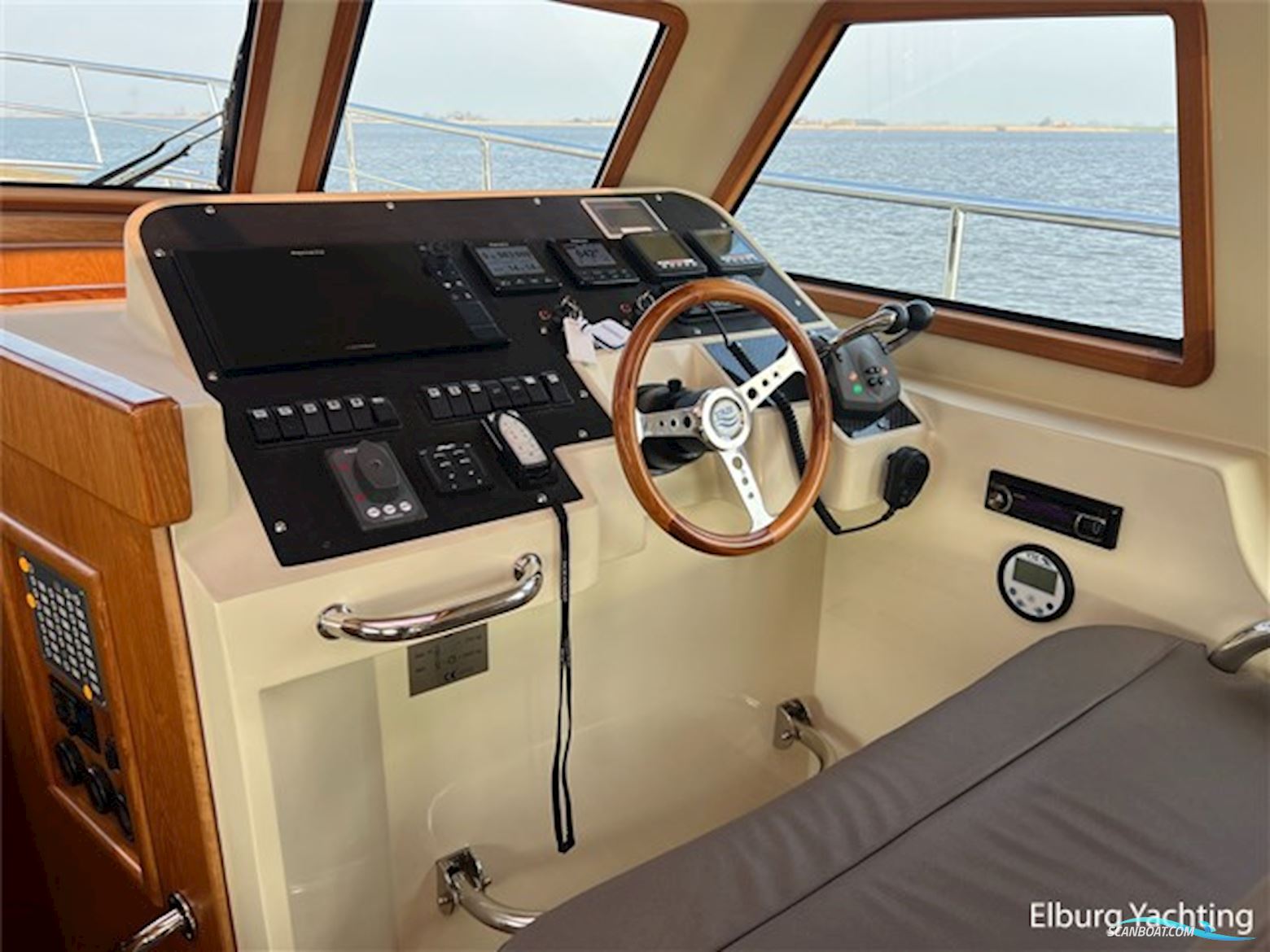 Tuna 40 Sportivo - Stabilizer 