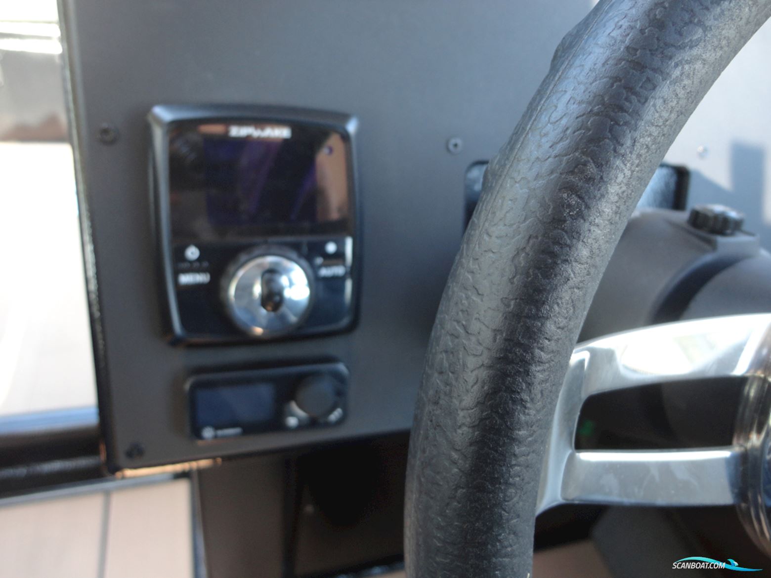 Ums Boat Cabin Cruiser
