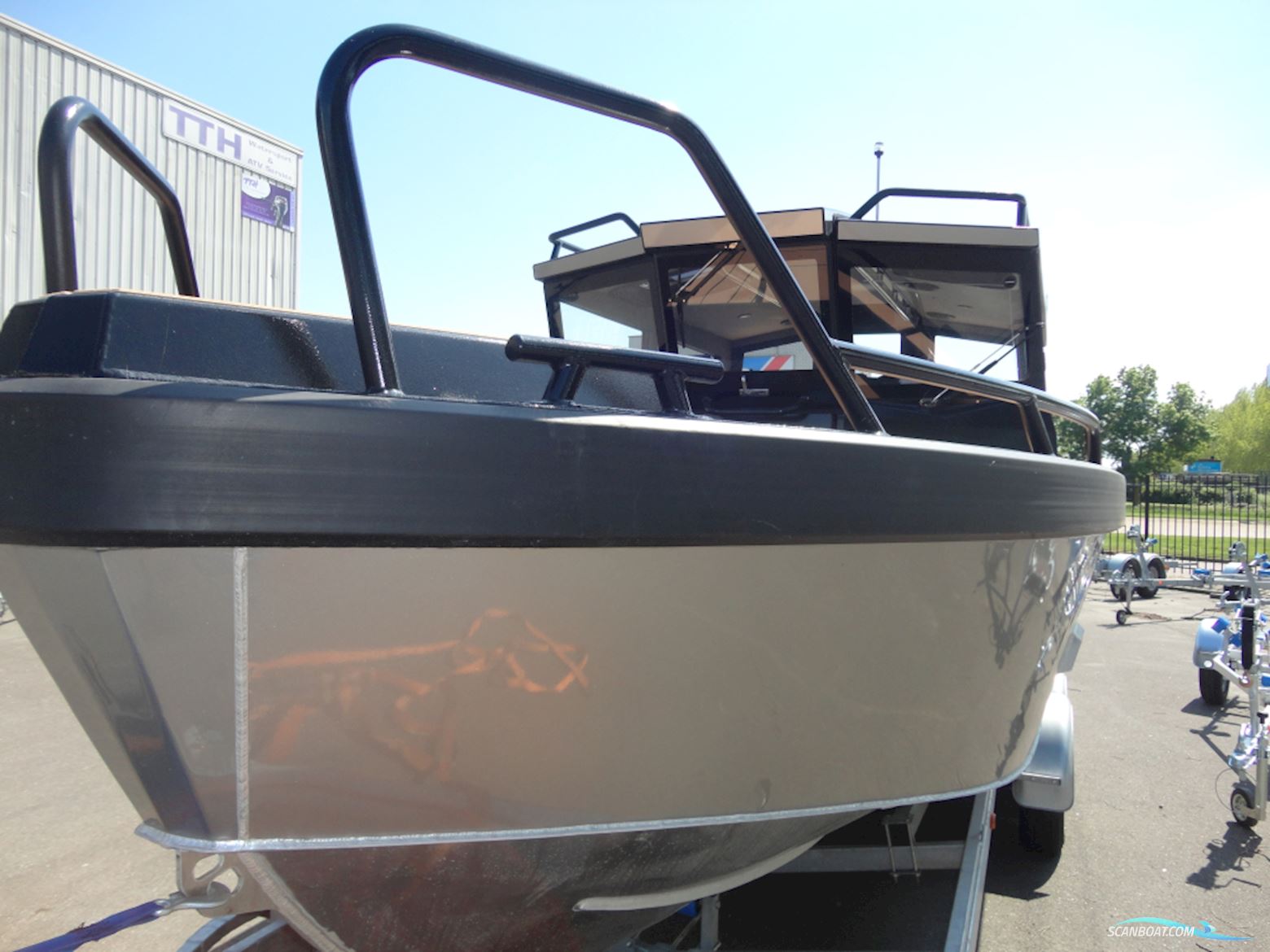 Ums Boat Cabin Cruiser