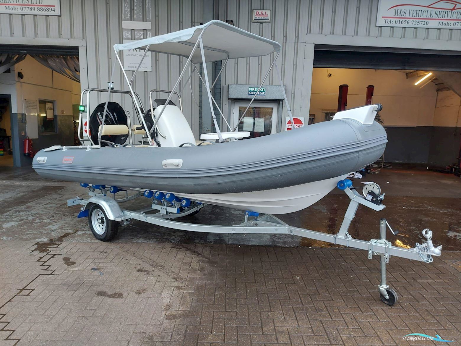 Unclassified Escape 480 Motorboot 2022, mit Mercury motor, England
