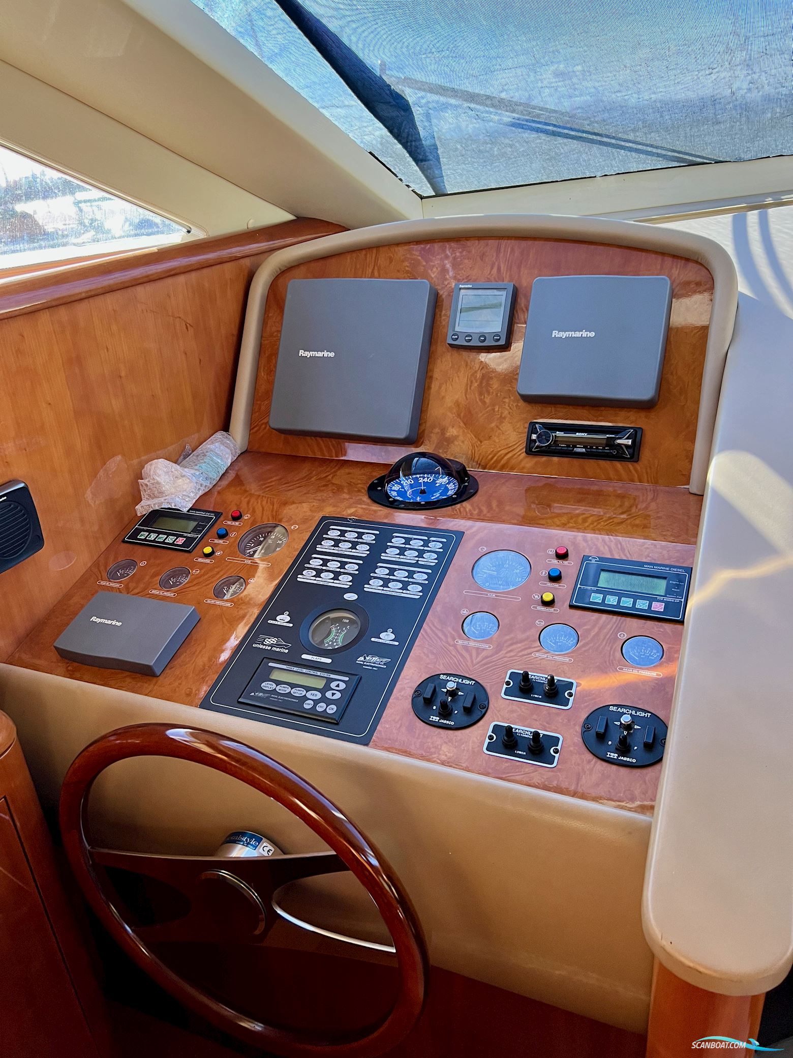 UNIESSE 72 MY