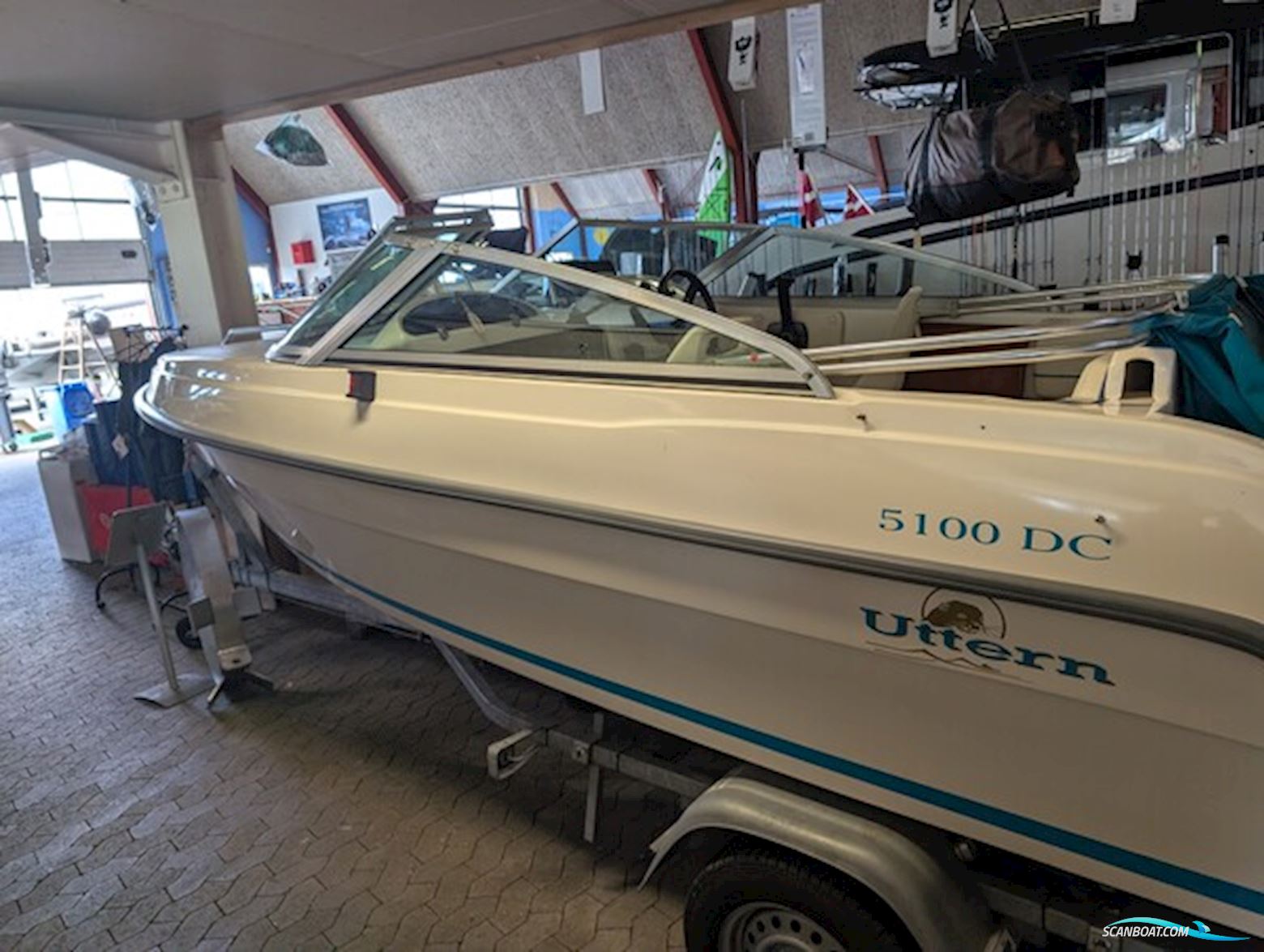 Uttern 5100 Dc Motorboot 2000, mit Marina motor, Dänemark