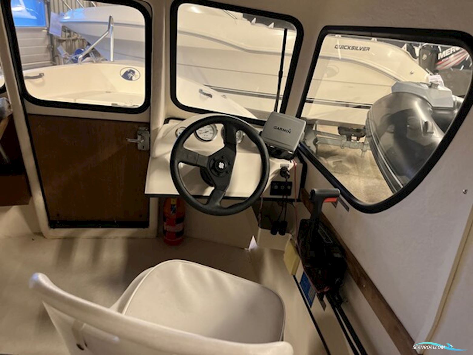 Uttern C56 med 60 hk Mercury-EFI 4 takt.