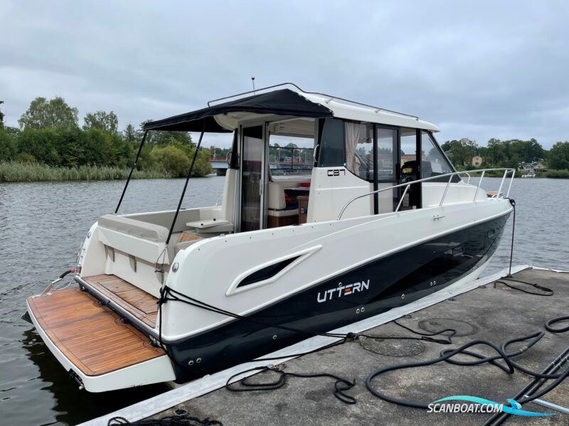 Uttern C87- 2015 Motorboot 2015, mit Mercruiser 350 Mag Mpi 300 HK motor, Sweden