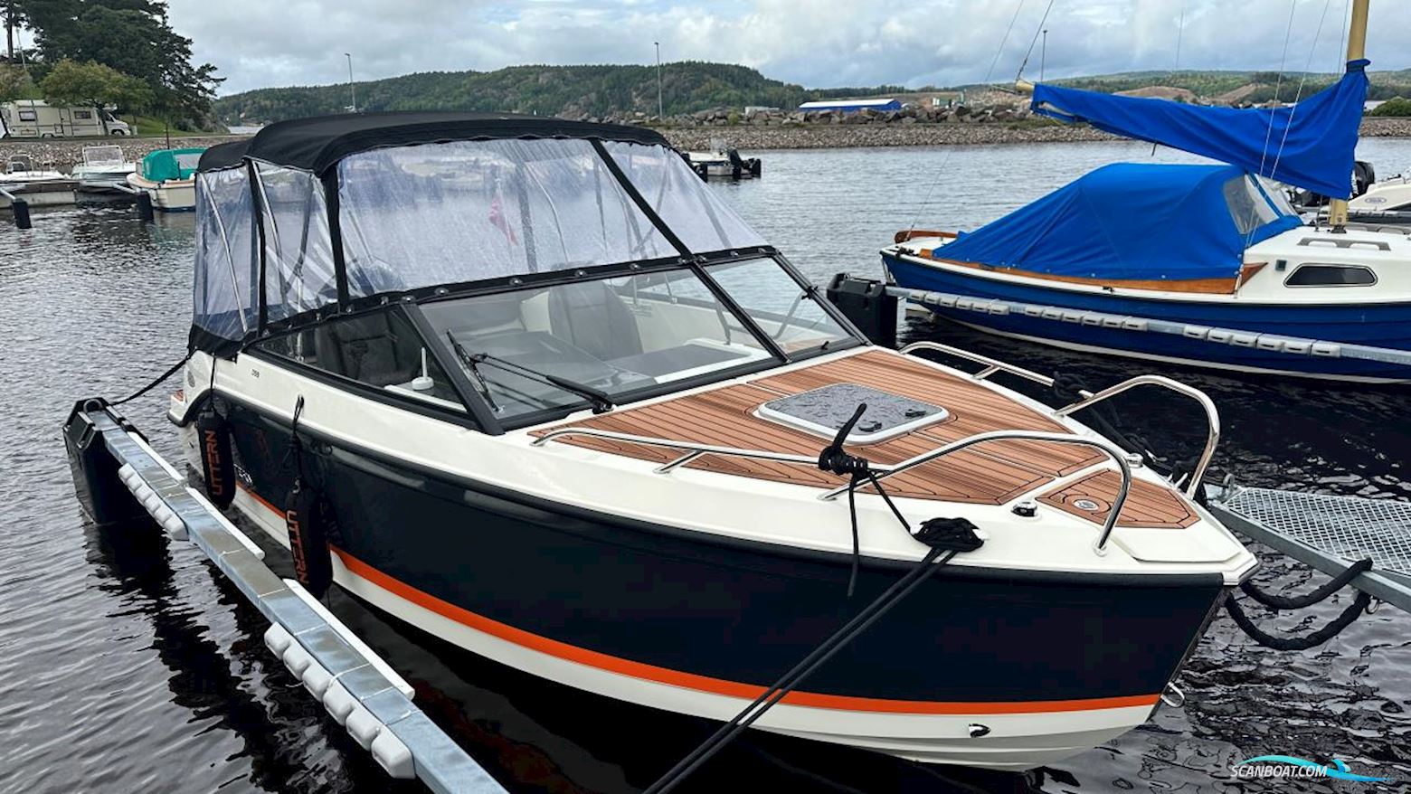 Uttern D59 Motorboot 2023, mit Mercury motor, Sweden