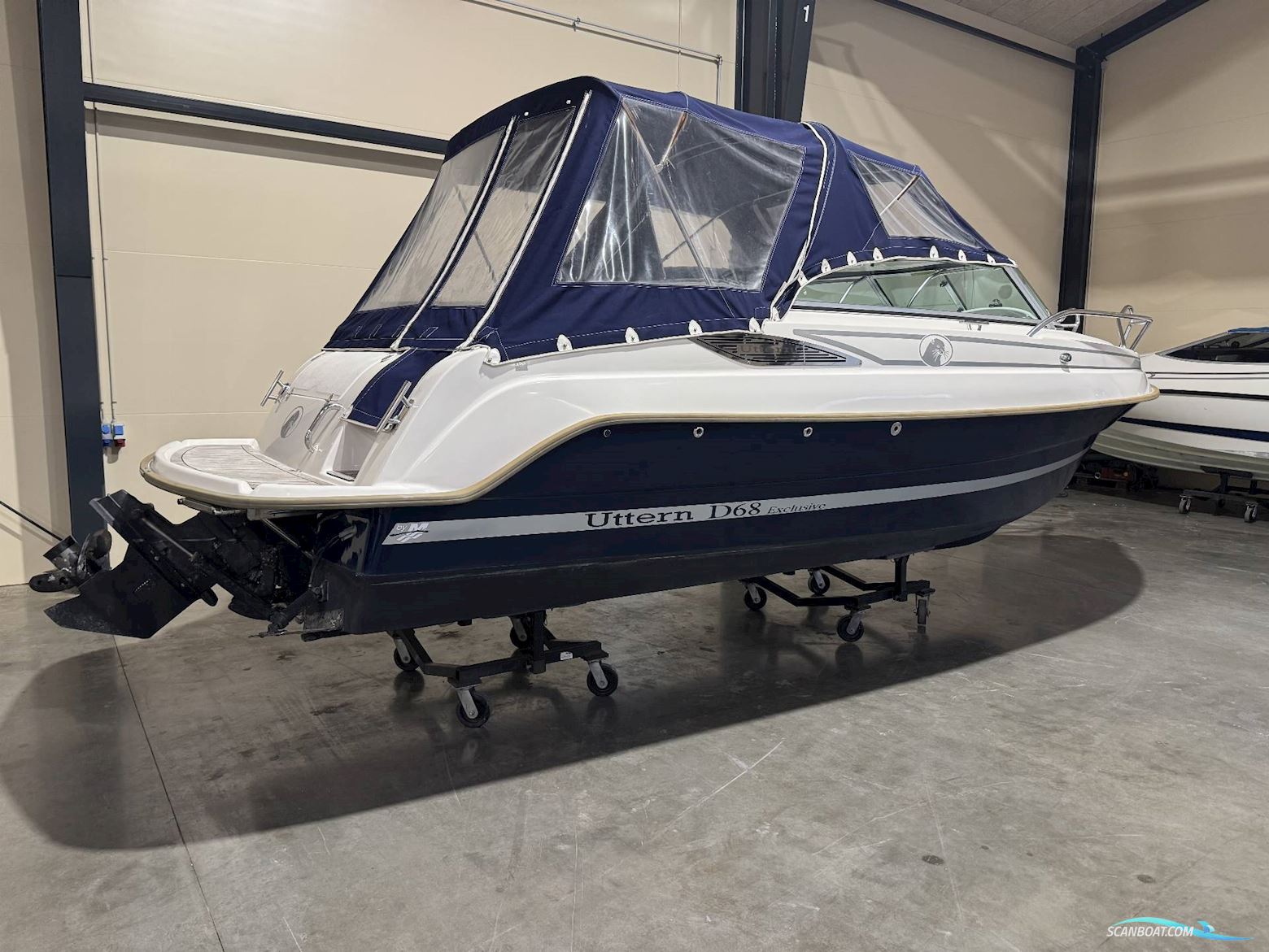 Uttern D68 Exclusive - Mercruiser 4.3