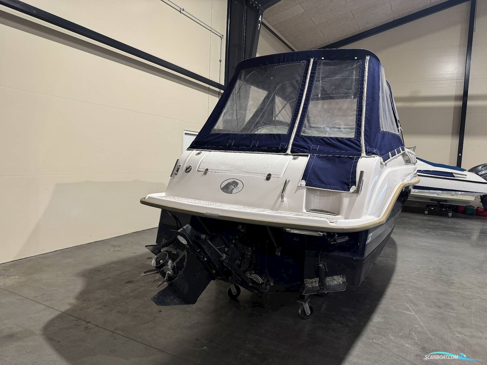 Uttern D68 Exclusive - Mercruiser 4.3