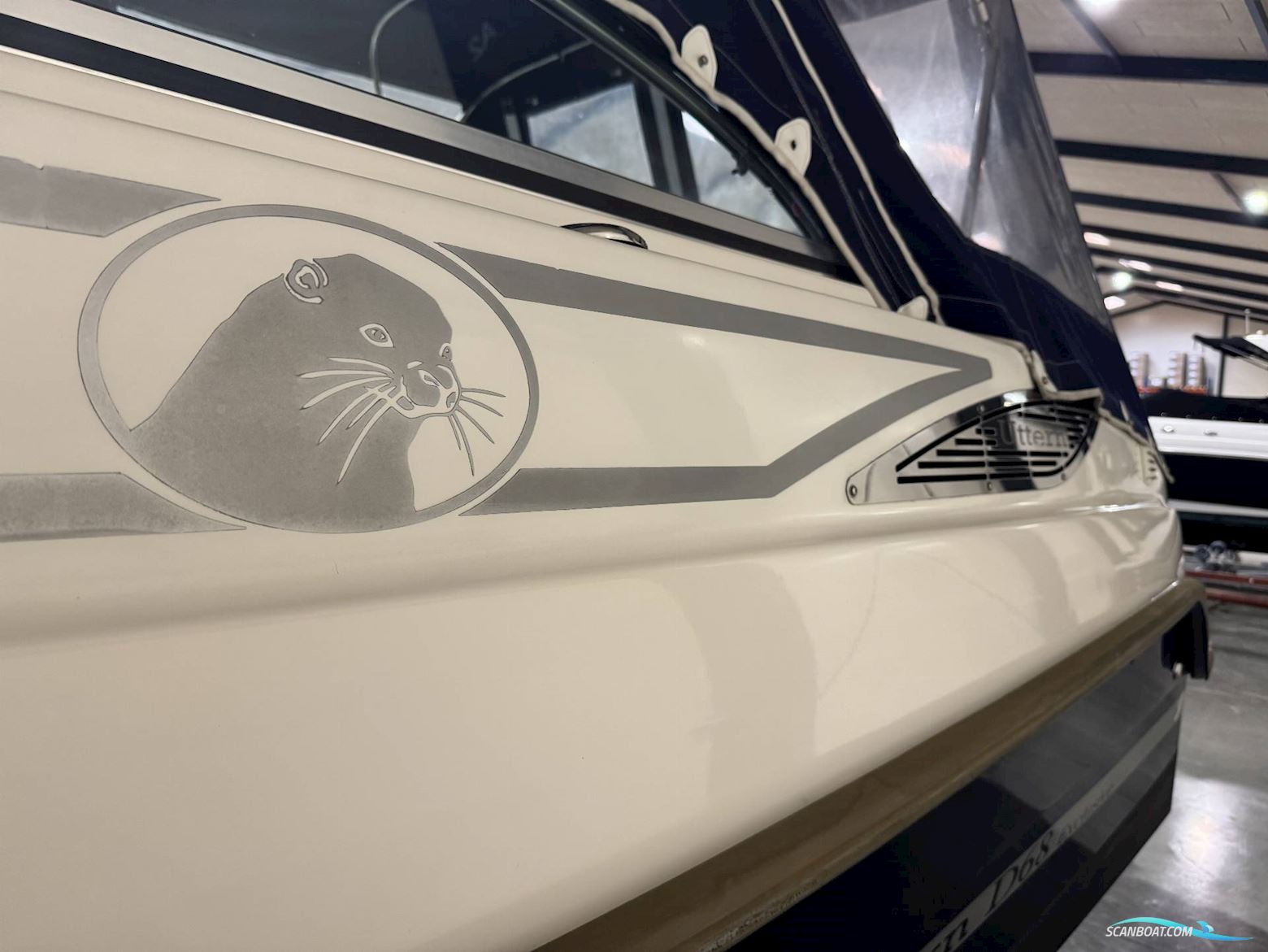 Uttern D68 Exclusive - Mercruiser 4.3