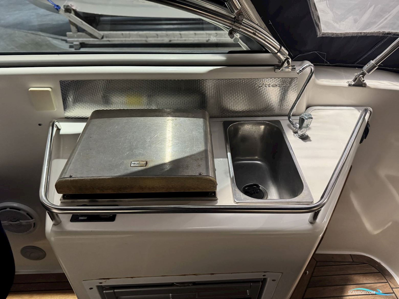 Uttern D68 Exclusive - Mercruiser 4.3