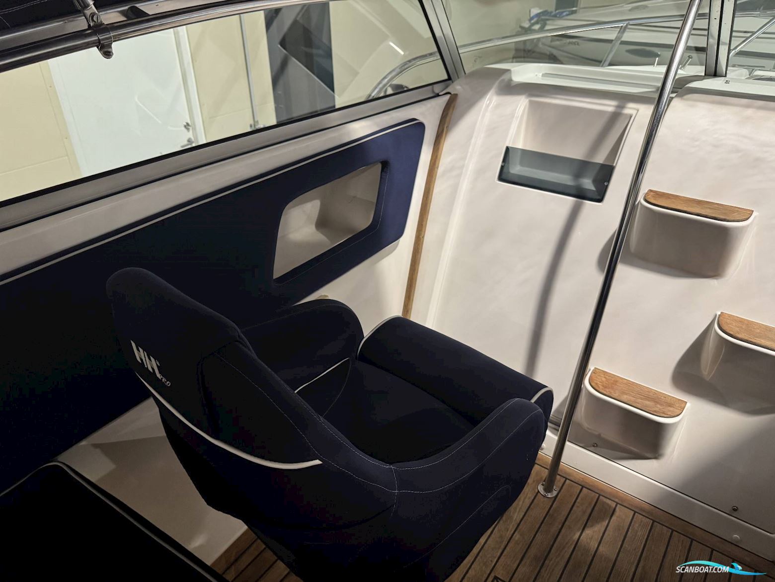 Uttern D68 Exclusive - Mercruiser 4.3
