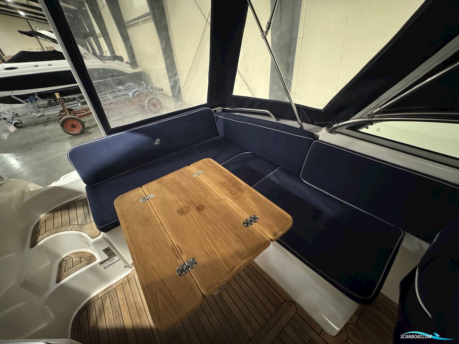 Uttern D68 Exclusive - Mercruiser 4.3