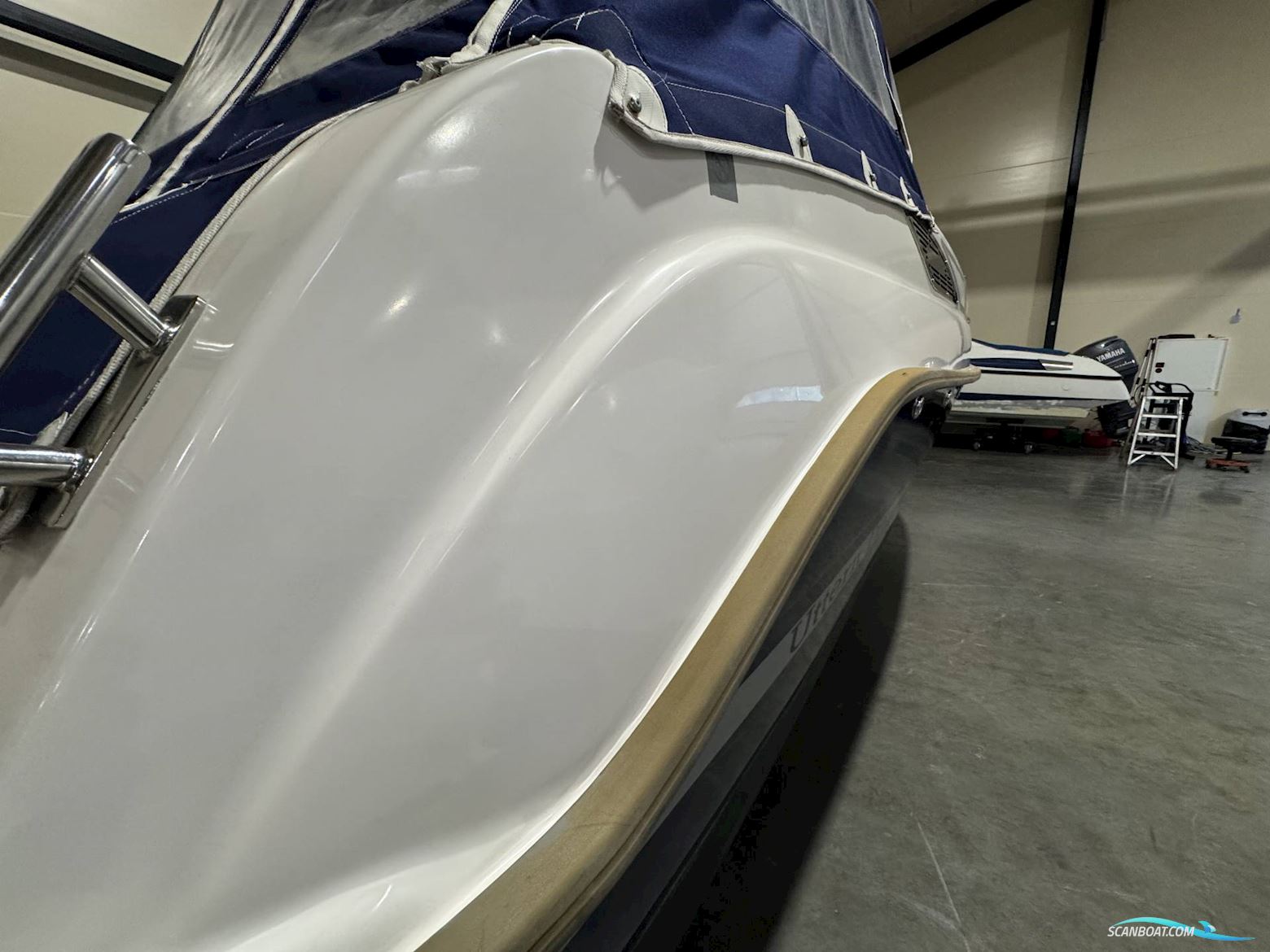 Uttern D68 Exclusive - Mercruiser 4.3