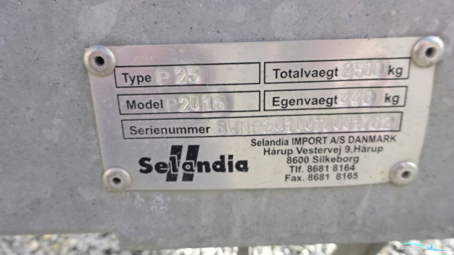 Uttern D68 Exclusive Med 4,3 Mpi og Trailer