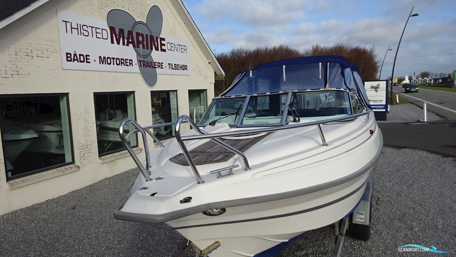 Uttern D68 Exclusive Med 4,3 Mpi og Trailer