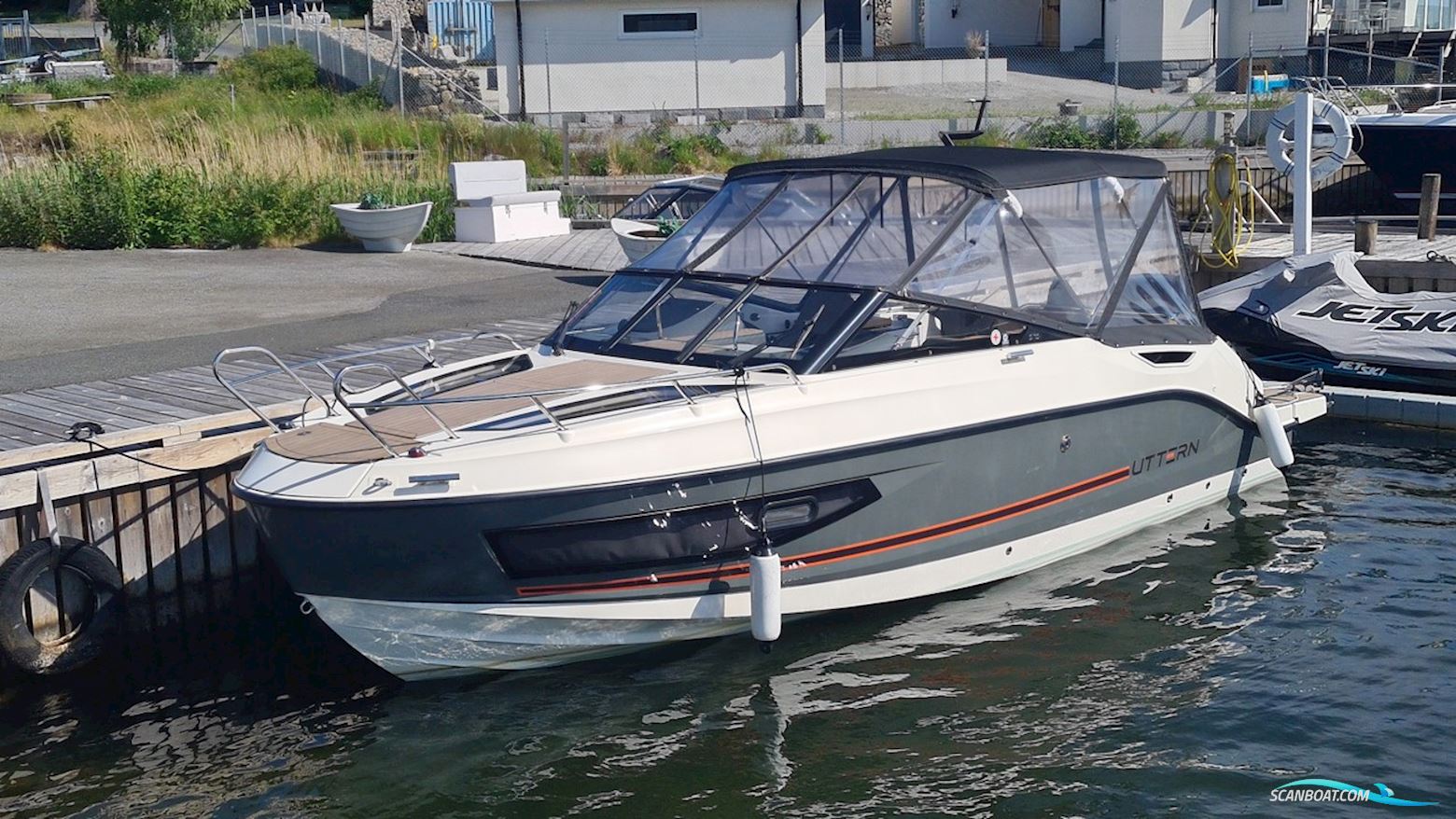 Uttern D70 Motorboot 2017, mit Mercury motor, Sweden