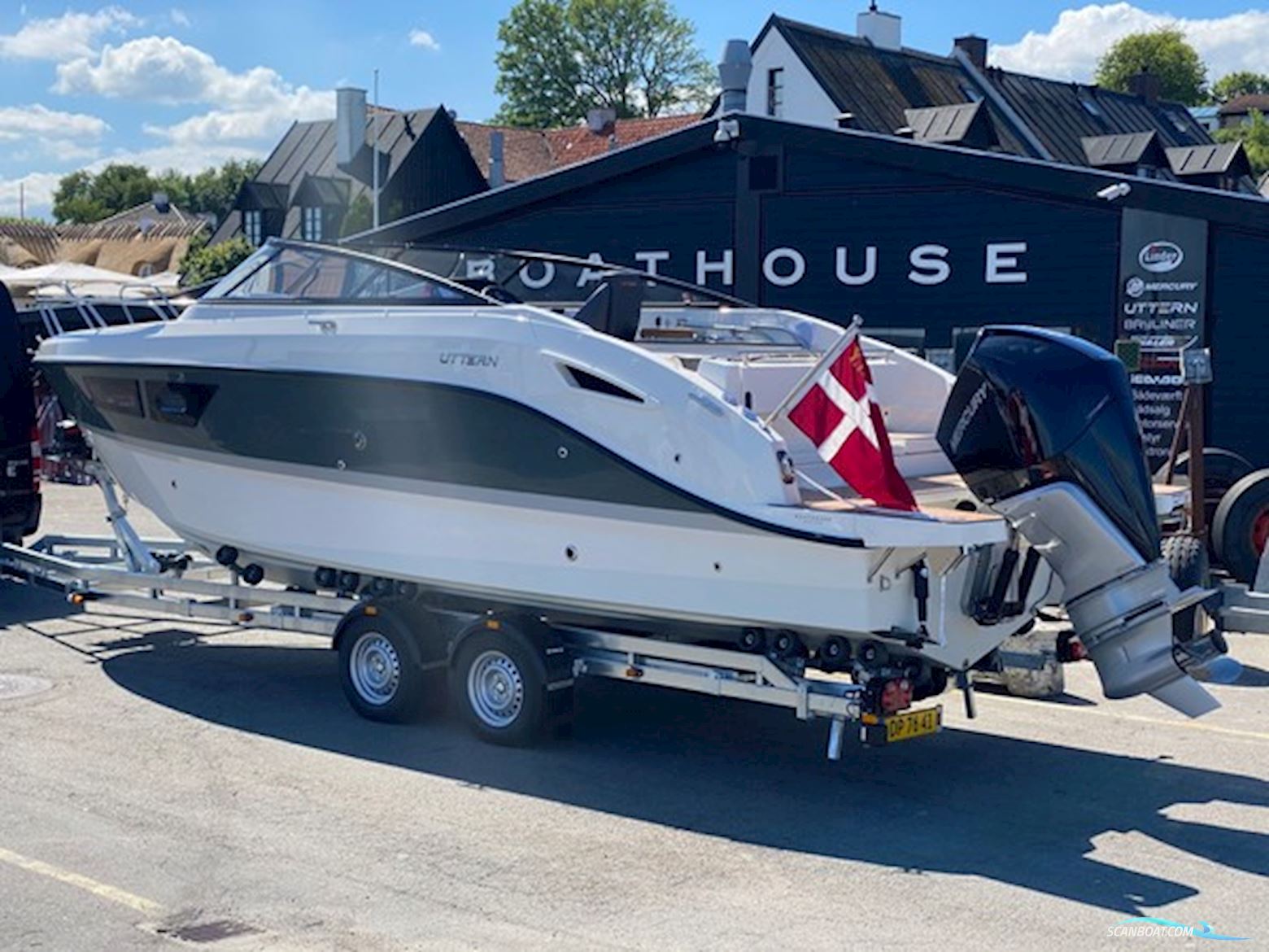 Uttern D77 m. Mercury 300 hk V8 DTS Verado