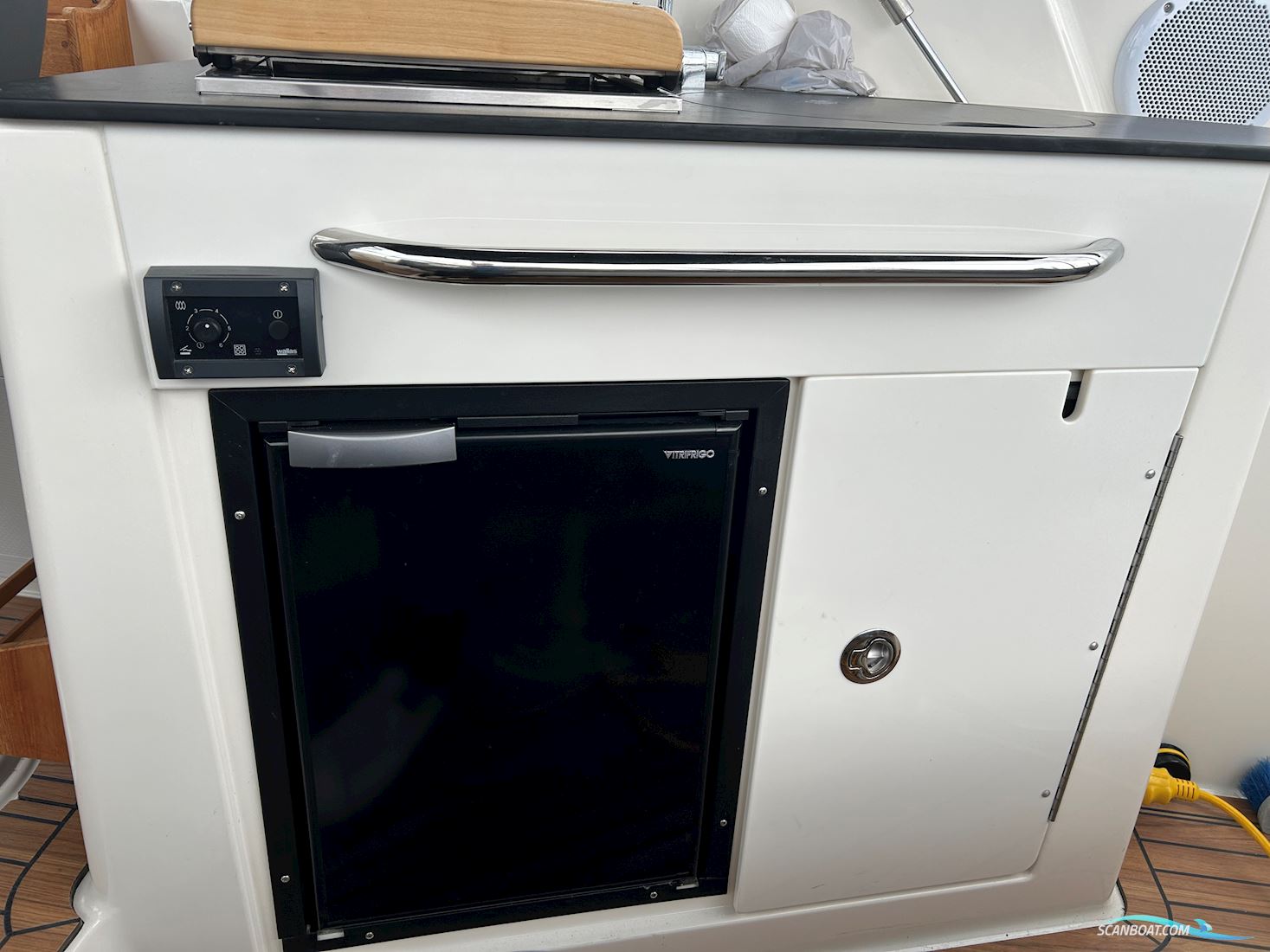 Uttern D77 Premium Edition