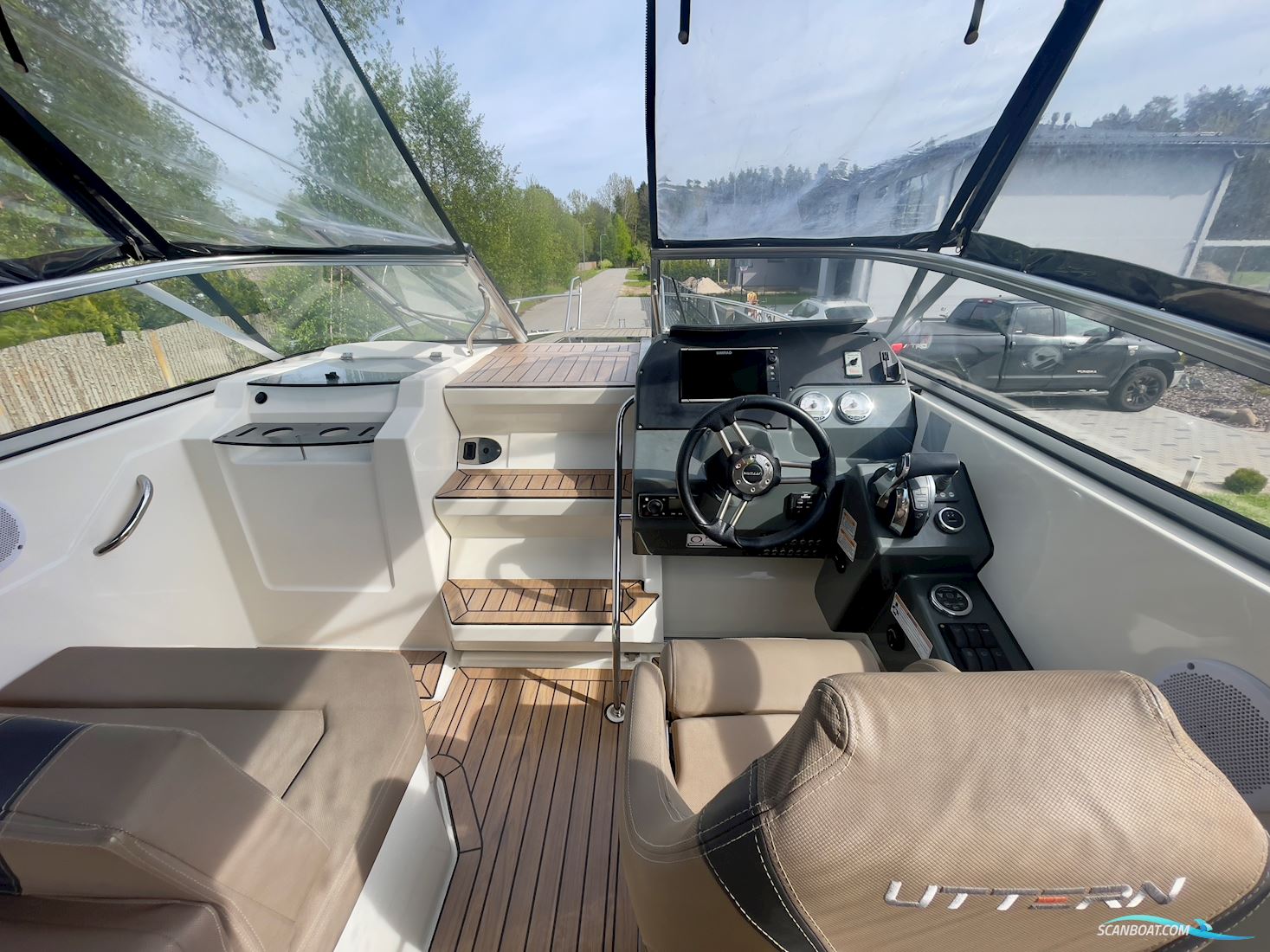 Uttern D77 Motorboot 2015, mit Mercury Verado 250 motor, Lettland