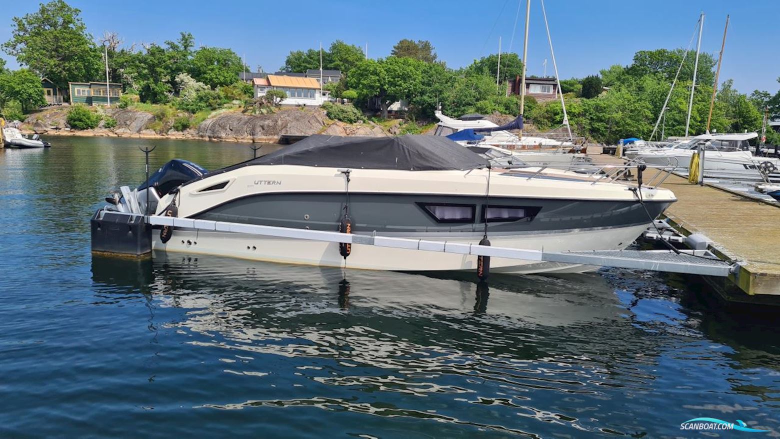 Uttern D77 Motorboot 2022, mit Mercury motor, Sweden