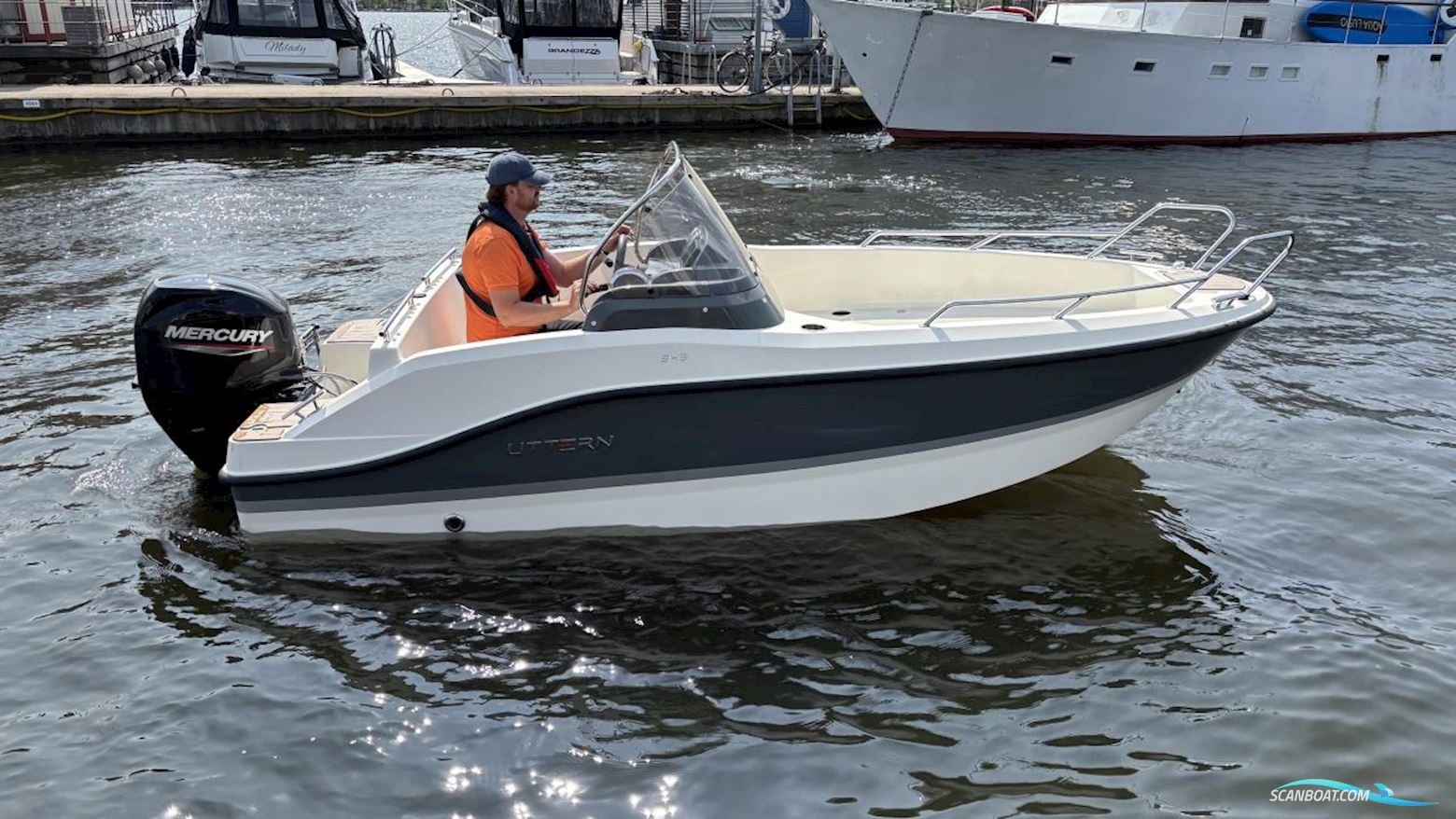Uttern S45 Motorboot 2022, mit Mercury motor, Sweden