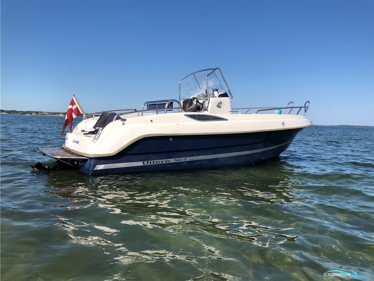 Uttern S64 Exclusive Motorboot 2004, mit Mercruiser motor, Dänemark