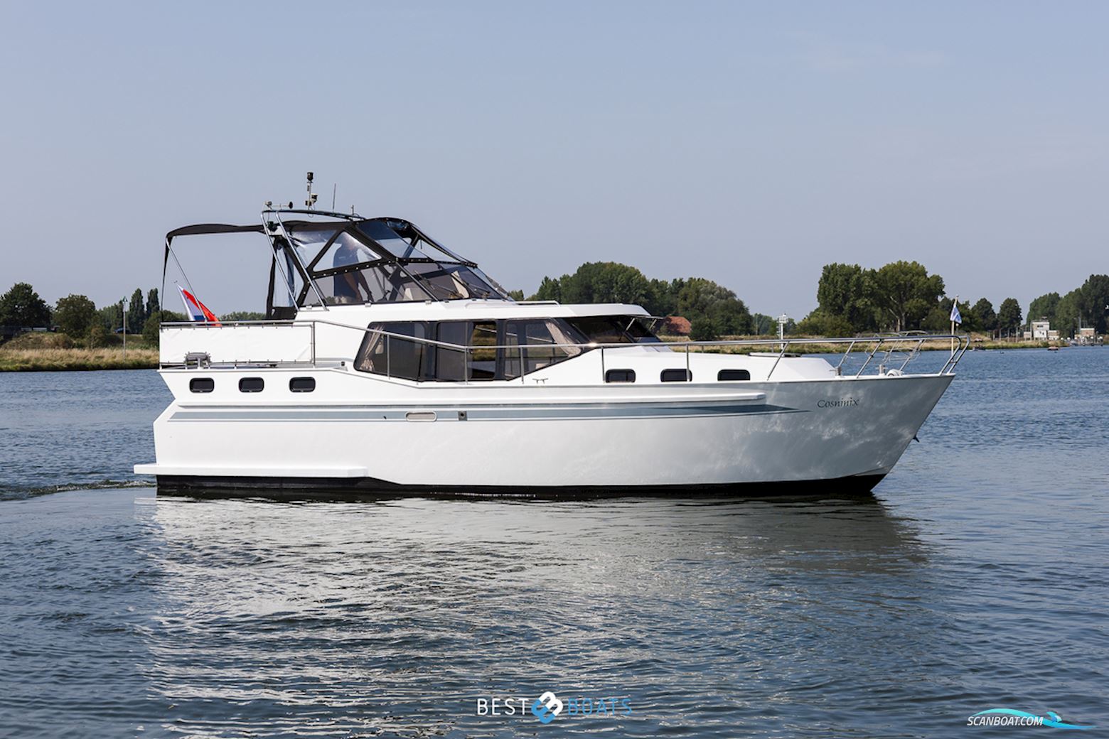 Vacance 10.50 AK Motorboot 1995, mit De Nanni N4.80 is een betrouwbare 4-cilinder dieselmotor, speciaal ontworpen voor jachten en zeilboten, bekend om zijn zuinigheid en robuuste bouw. motor, Niederlande