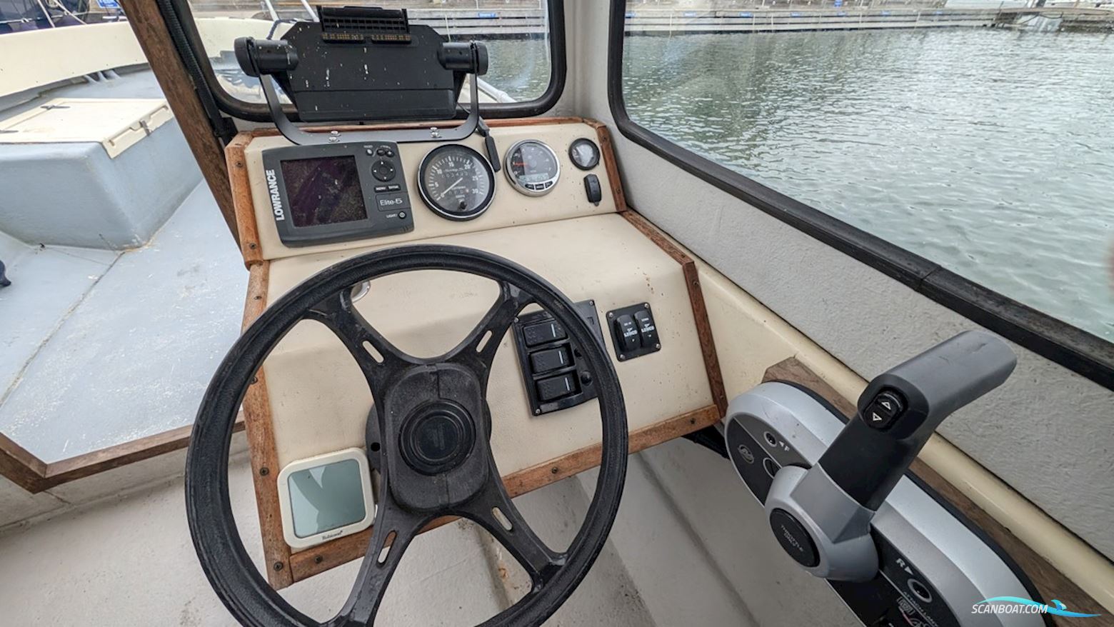 Väddö 560 Akterhytt