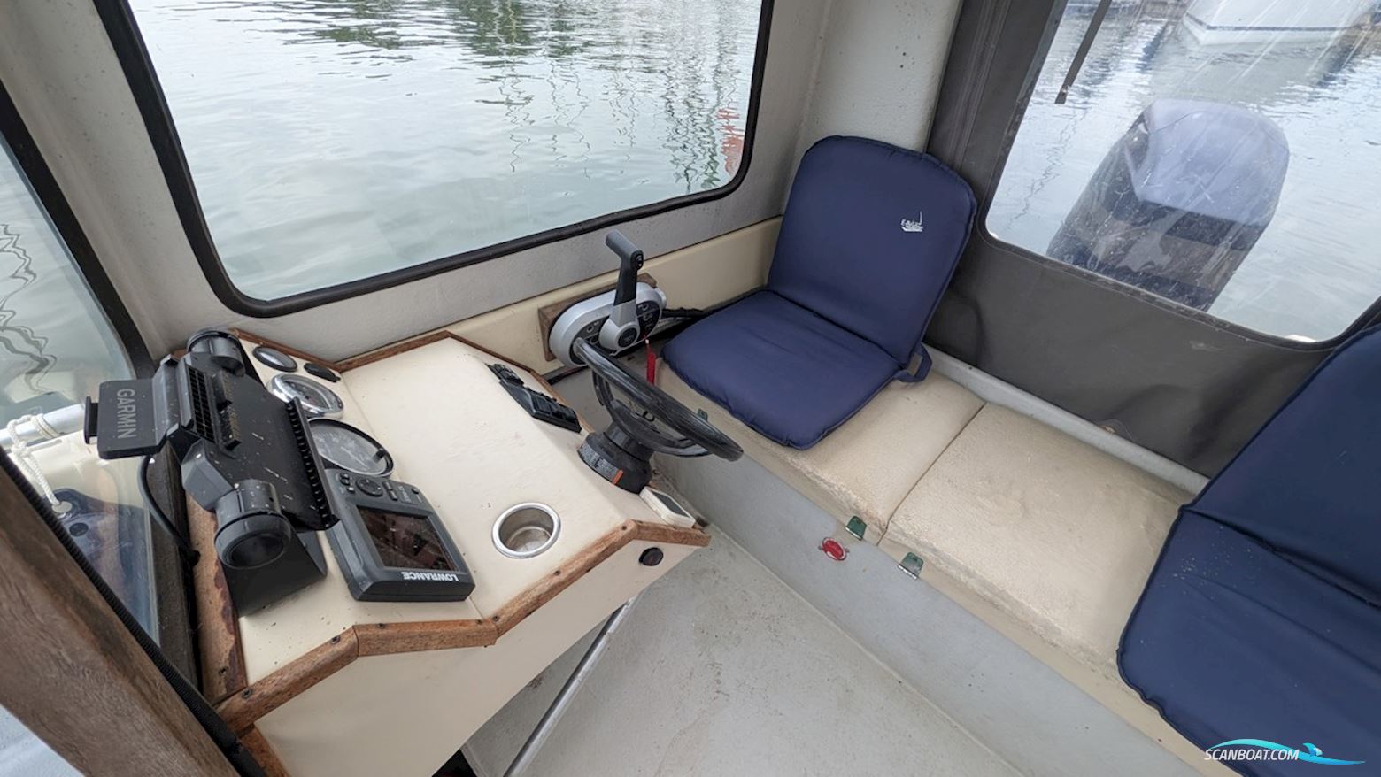 Väddö 560 Akterhytt